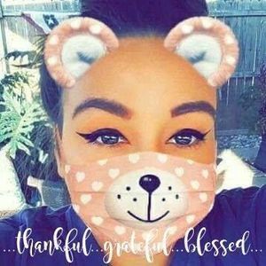 Meet your Posher, Ariana